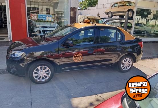 Autos - Renault LOGAN 2022 GNC 30000Km - En Venta