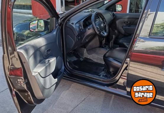 Autos - Renault LOGAN 2022 GNC 30000Km - En Venta