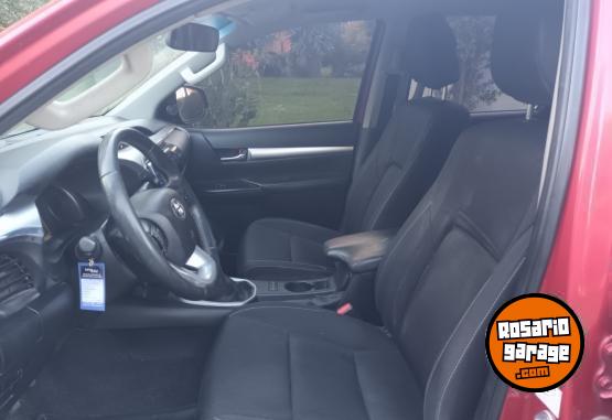 Camionetas - Toyota Hilux SRV 2.8 Tdi D.C 4x2 2016 Diesel 168000Km - En Venta