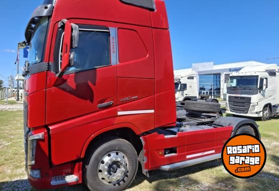 Camiones y Grúas - Volvo FH 440T 4X2 (2015) - En Venta