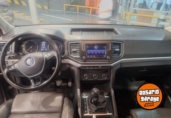 Camionetas - Volkswagen AMAROK HIGHLINE 4X2 MT 2021 Diesel 163000Km - En Venta