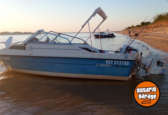 Embarcaciones - Vendo Cuddy / Permuto precio solo Casco - En Venta