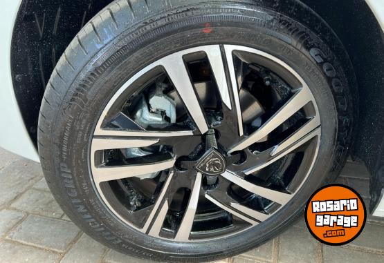 Autos - Peugeot 208 2025 Nafta 0Km - En Venta