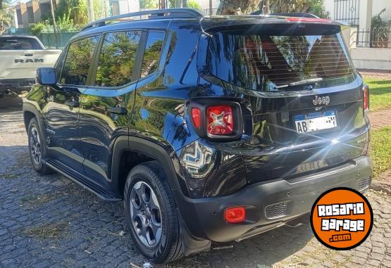Camionetas - Jeep Jeep renegade Sport plus 2017 Nafta 80000Km - En Venta