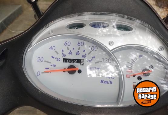 Motos - SYM Fiddle 2 2021 Nafta 10850Km - En Venta