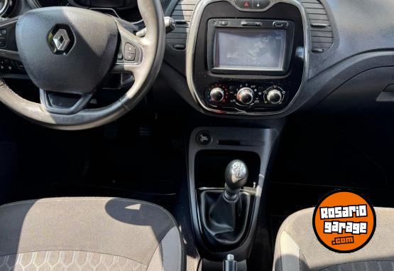 Autos - Renault CAPTUR 2018 Nafta 90000Km - En Venta