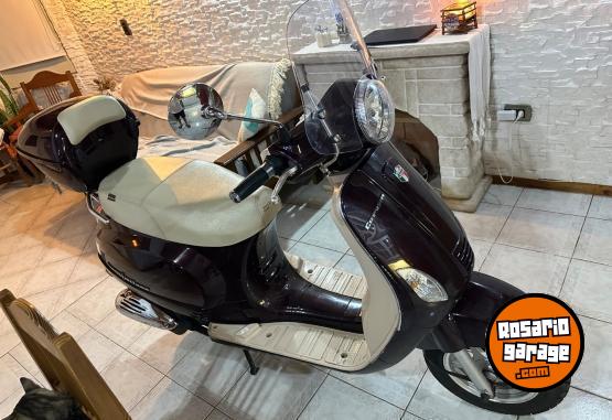 Motos - Corven Milano 150 2023 Nafta 3600Km - En Venta