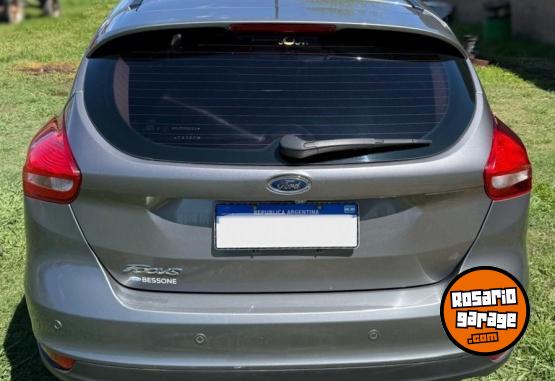 Autos - Ford Focus SE Plus 2.0 2018 Nafta 82000Km - En Venta