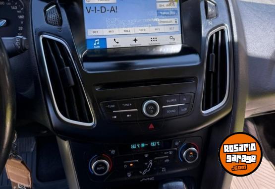Autos - Ford Focus SE Plus 2.0 2018 Nafta 82000Km - En Venta