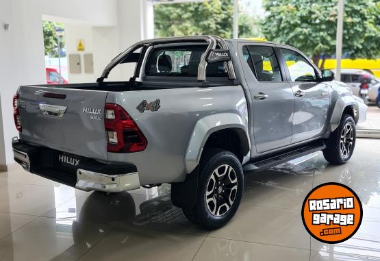 Camionetas - Toyota HILUX 4X4 DC SRX 2,8 TDI 2025 Diesel 0Km - En Venta