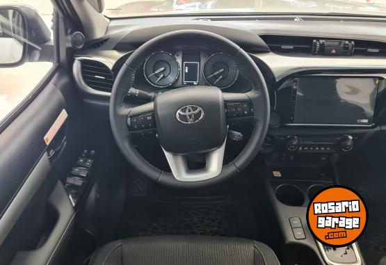 Camionetas - Toyota HILUX 4X4 D/C SRV 2.8 TDI 2025 Diesel 0Km - En Venta