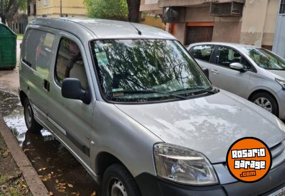 Utilitarios - Peugeot Partner 2014 Diesel 190000Km - En Venta