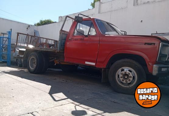 Camiones y Gras - Mara Italia automotores - En Venta