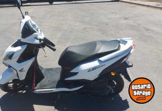 Motos - Honda New elite 2018 Nafta 11600Km - En Venta