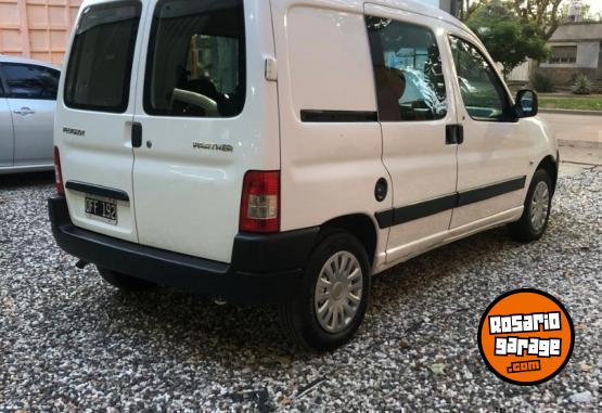 Utilitarios - Peugeot PEUGEOT PARTNER CONFORT 2014 GNC 190000Km - En Venta