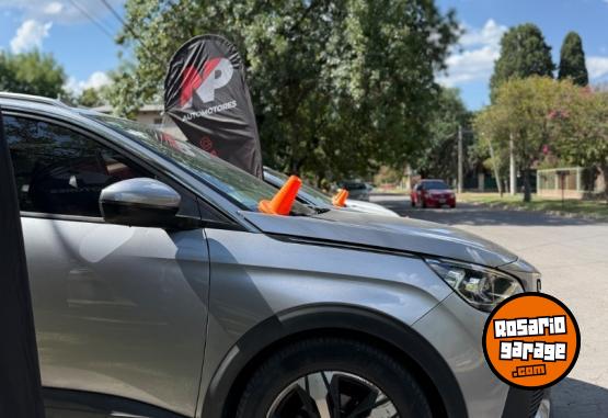 Autos - Peugeot 3008 allure 2018 Nafta 129000Km - En Venta