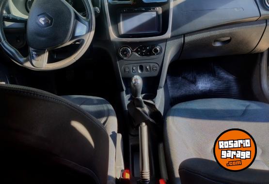 Autos - Renault Sandero 2018 Nafta 90000Km - En Venta