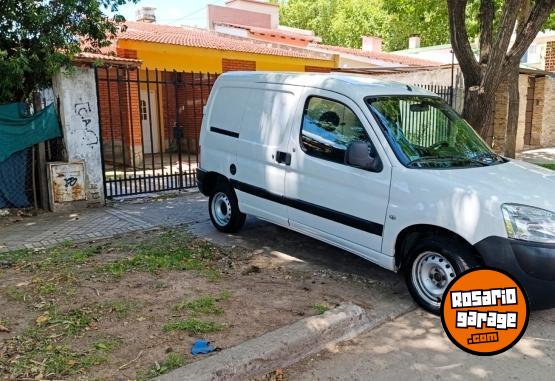 Utilitarios - Citroen BERLINGO 2018 Diesel 110000Km - En Venta