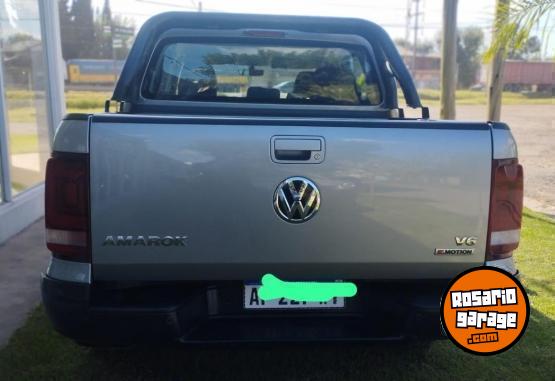 Camionetas - Volkswagen amarok v6 confort 2022 Diesel 59000Km - En Venta