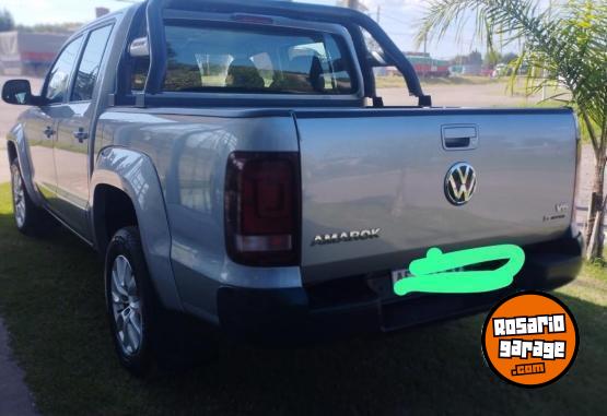 Camionetas - Volkswagen amarok v6 confort 2022 Diesel 59000Km - En Venta