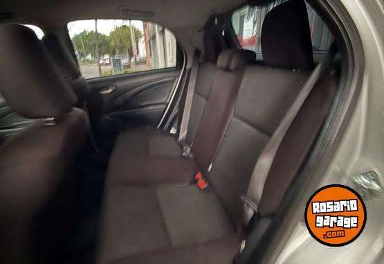 Autos - Toyota Etios x 2022 Nafta 45000Km - En Venta