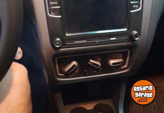 Autos - Volkswagen Fox Connect 2019 Nafta 73000Km - En Venta