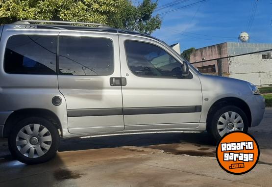 Utilitarios - Citroen BERLINGO MULTISPACE 2022 Diesel 59600Km - En Venta