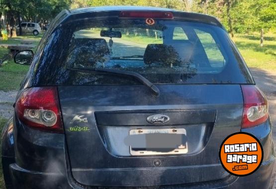 Autos - Ford Viral. 1.0 2011 2011 Nafta 130000Km - En Venta