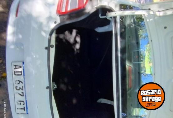 Autos - Renault LOGAN 2019 Nafta 148000Km - En Venta