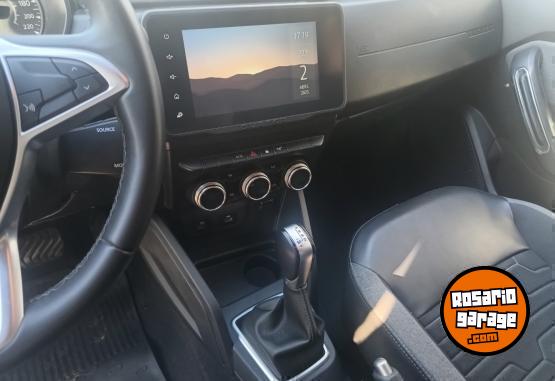 Camionetas - Renault Duster Iconic 2023 Nafta 66000Km - En Venta