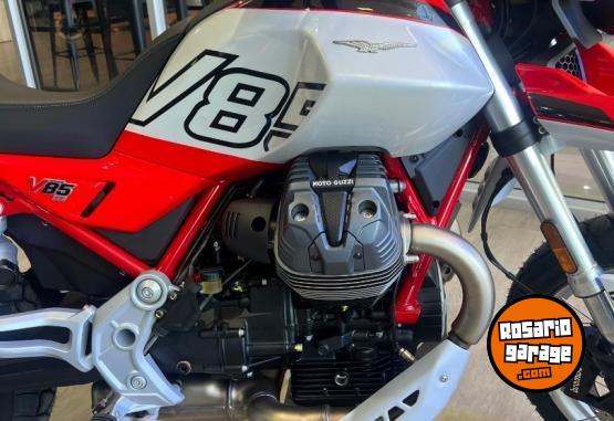 Motos - Guzzi V85TT 2025 Nafta  - En Venta