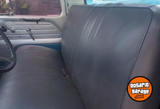 Camiones y Grúas - FORD 600 PLANCHA - En Venta