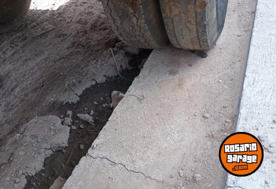 Camiones y Grúas - FORD 600 PLANCHA - En Venta