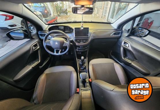 Autos - Peugeot 2008 feline 2022 Nafta 35000Km - En Venta