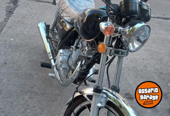 Motos - Suzuki GN 125 F 2024 Nafta 2500Km - En Venta