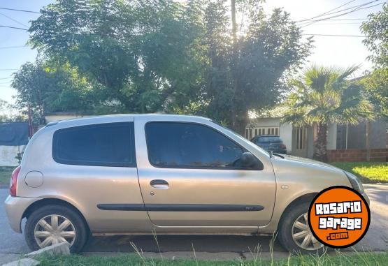 Autos - Renault Clio 2011 Nafta 100000Km - En Venta