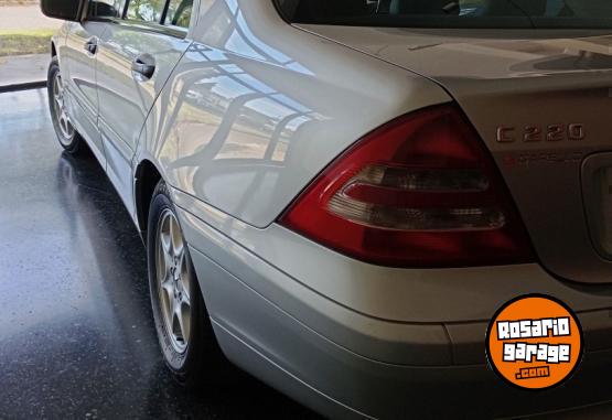 Autos - Mercedes Benz CLASE CW023 CDI 220 2001 Diesel 188387Km - En Venta