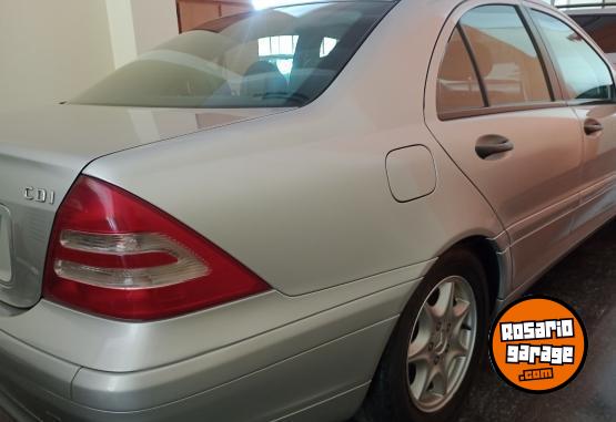 Autos - Mercedes Benz CLASE CW023 CDI 220 2001 Diesel 188387Km - En Venta