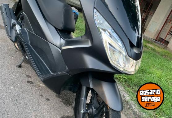 Motos - Honda Pcx 2017 Nafta 27000Km - En Venta