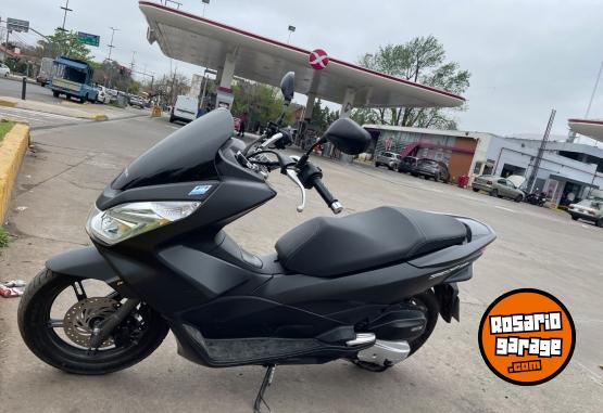 Motos - Honda Pcx 2017 Nafta 27000Km - En Venta