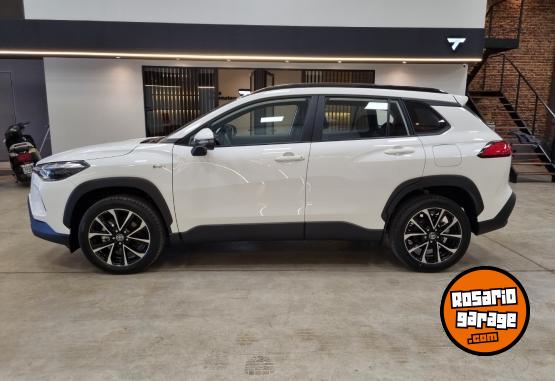 Autos - Toyota COROLLA CROSS XEI CVT 2025 Nafta 0Km - En Venta