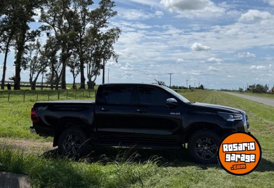 Camionetas - Toyota Hilux 2025 Diesel 0Km - En Venta