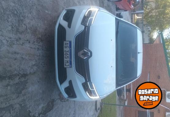 Autos - Renault Sandero life 2024 Nafta 8500Km - En Venta