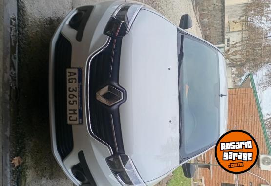 Autos - Renault Sandero life 2024 Nafta 8500Km - En Venta