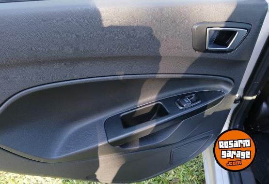 Autos - Ford Fiesta full 2017 Nafta 118000Km - En Venta