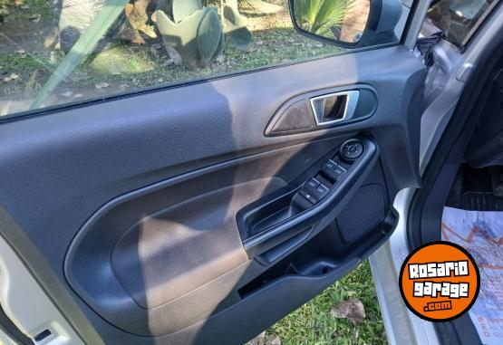 Autos - Ford Fiesta full 2017 Nafta 118000Km - En Venta