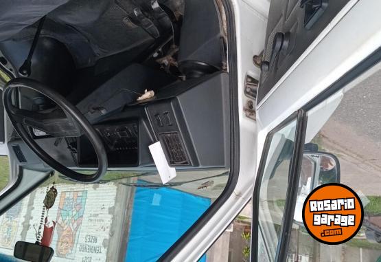 Utilitarios - Renault Trafic furgón largo 1995 Diesel 111111Km - En Venta