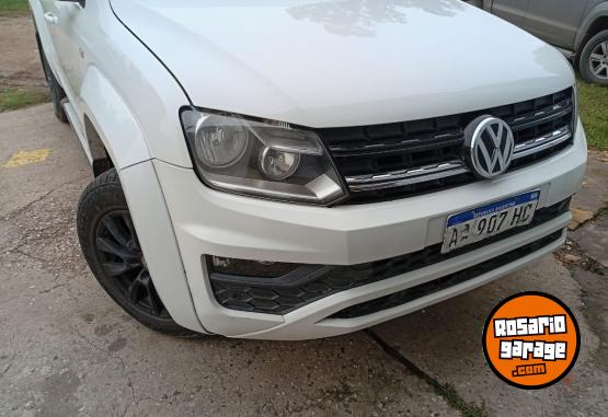 Camionetas - Volkswagen AMAROK CONFORTLINE 2017 Diesel 150000Km - En Venta