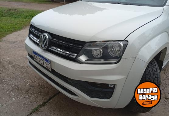 Camionetas - Volkswagen AMAROK CONFORTLINE 2017 Diesel 150000Km - En Venta