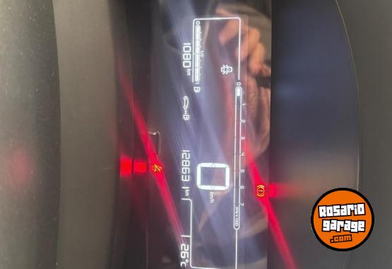 Utilitarios - Peugeot Partner 2018 Diesel 128000Km - En Venta